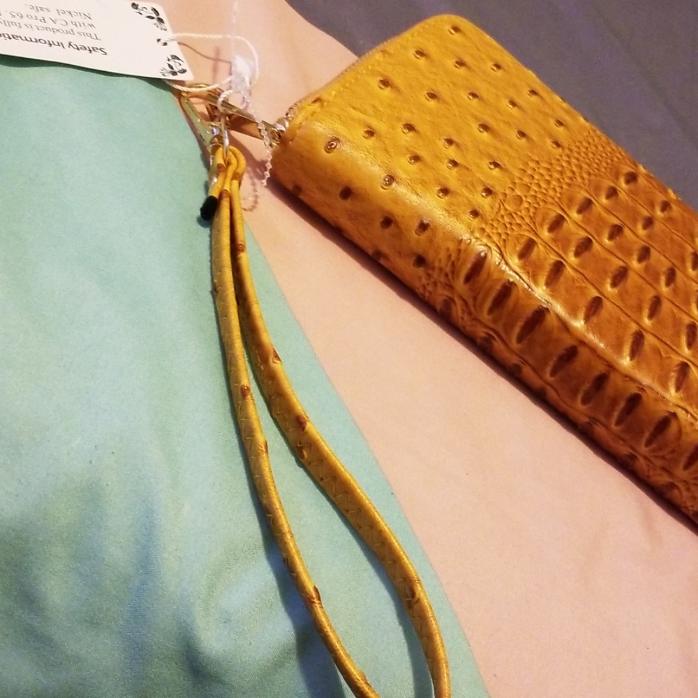 Wallet - Picture 2 of 3